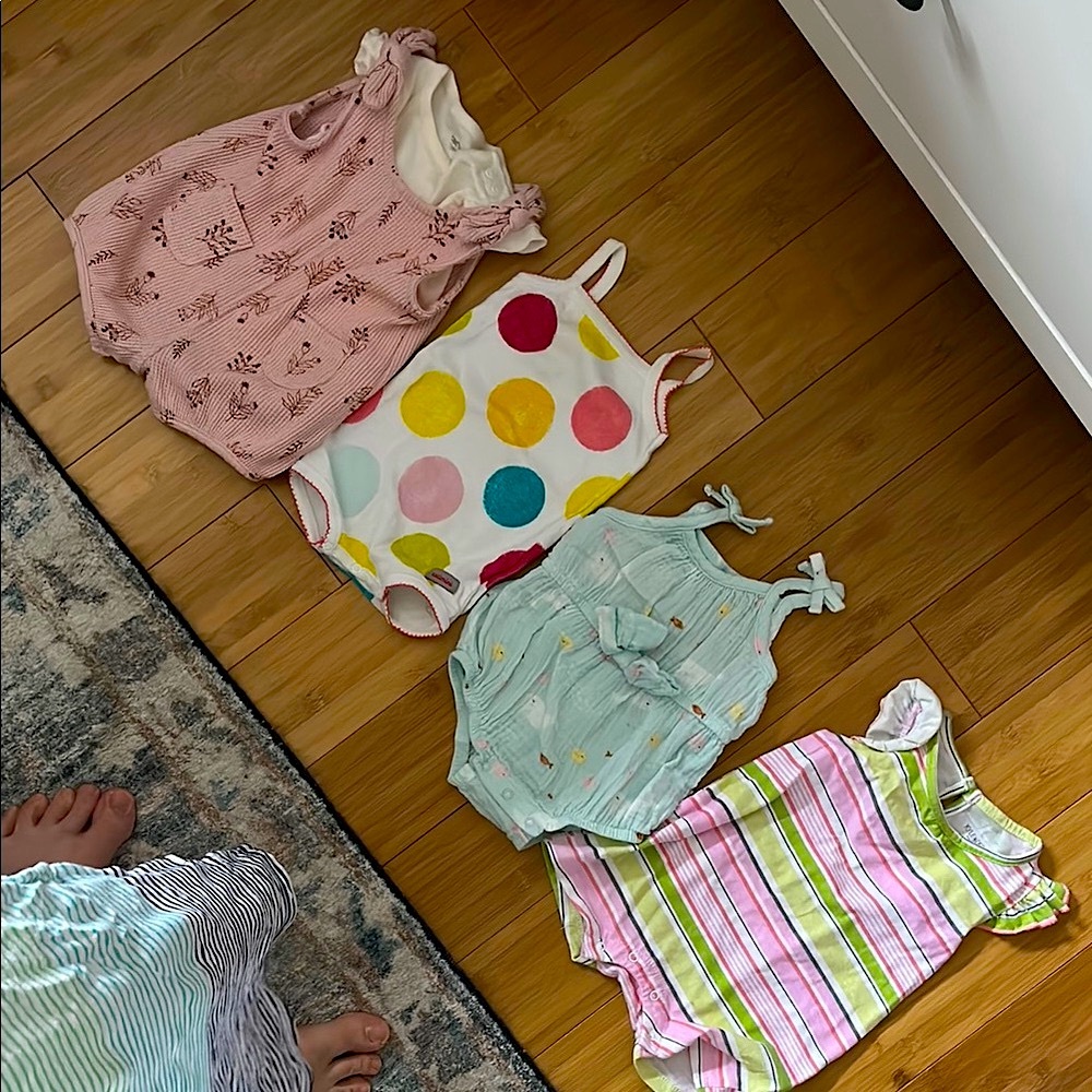 Set of 4 Baby Rompers in Pastel and Bright Colors